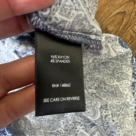 Torrid Challis Off The Shoulder Romper Size 2 2X 18-20 Blue Medallion Stretch - Picture 5 of 11